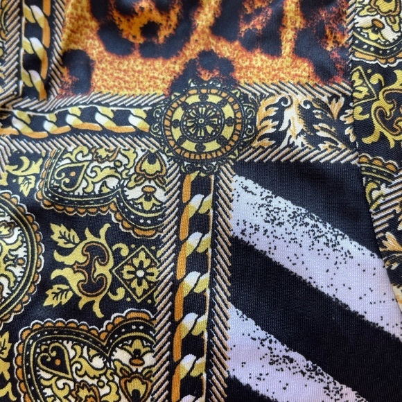 Purple Rain NWT size 3X blouse with animal abstract work career modest mob wife - Picture 10 of 13